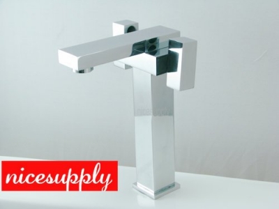 New Deck Mount Bathroom Basin Sink Faucet Mixer Tap Vanity Faucet L-5611