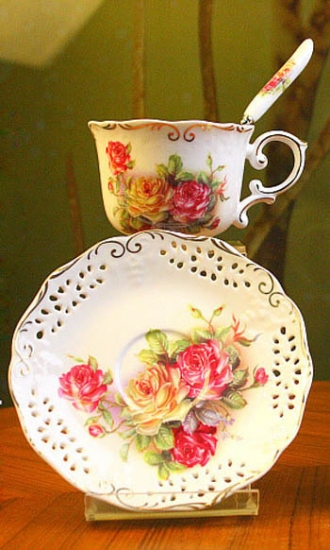 European Style Porcelain Coffee Set Cup Saucers Spoon Pastoralism Tea Set 3 Designs Foam Box Packing [Kitchenware 67|]
