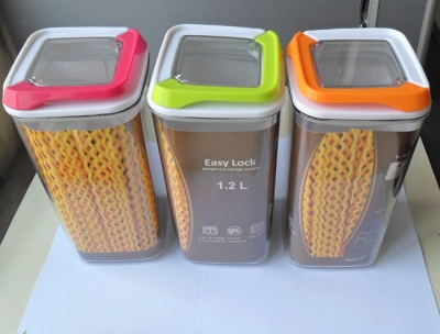 1pcs Plastic seal STORAGE CONTAINERS Nuts Suger,tea, Canisters Kitchen Articles FREE SHIPPING