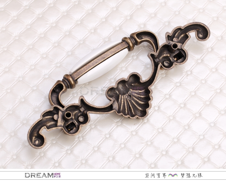 100mm hole distance golden flower bronze antiqued alloy handle with butterfly hanging for drawer/wardrobe/cupboard/cabinet