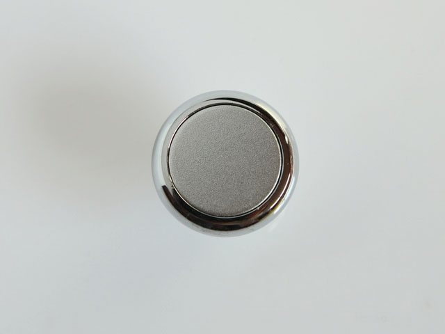 single hole round aluminium knob with white center for wardrobe/cupboard