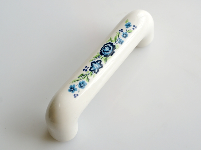 76mm hole distance long banded ceramic handle with small blue flowers for cabinet