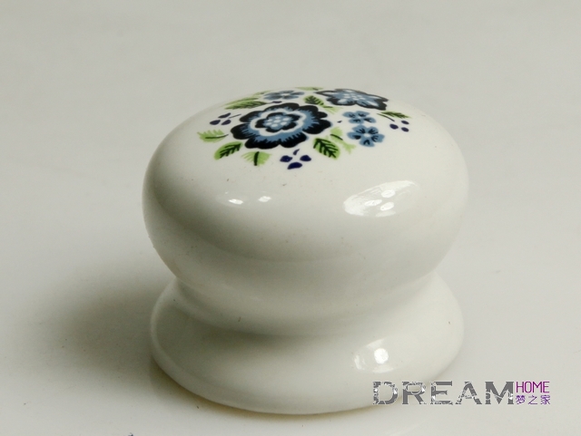 AN43 33mm diameter small fat round ceramic knob with blue broken flowers for cabinet