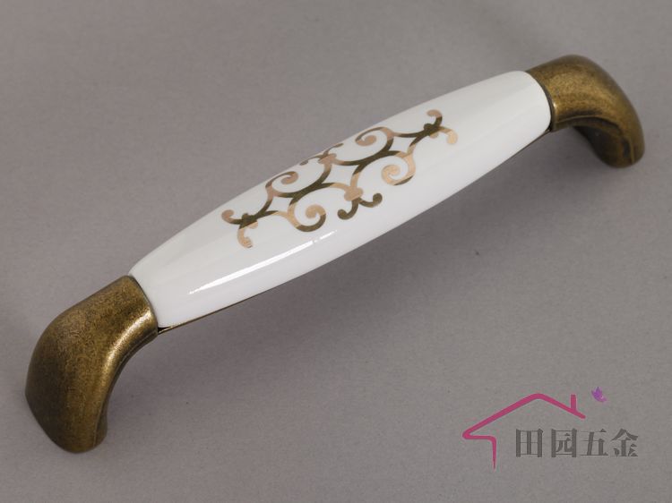 MAAQ88AB 128mm hole distance grand green ancient and antiqued golden flower ceramic handle with long pull for cabinet