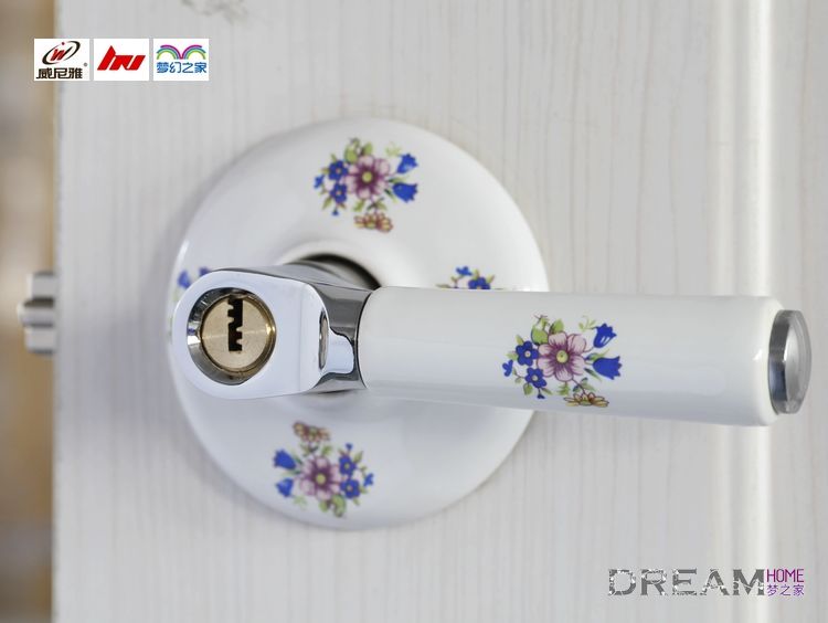 05SSTZ silvery and white ceramic handle locks with blooming red flowers and blue flowers for bedroom/kitchen