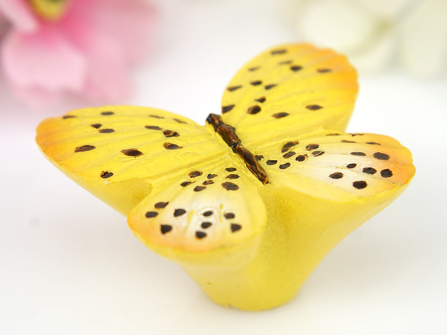 M5004 yellow butterfly with black spots cartoon resin knobs for drawer/cabinet