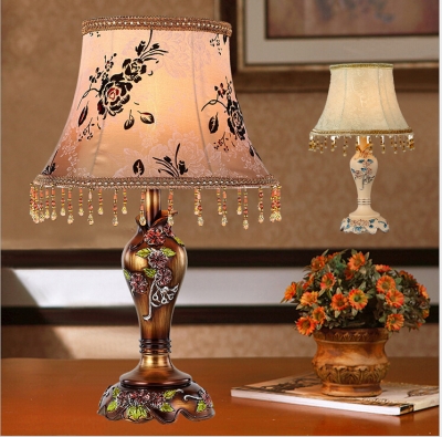 2015 new luxury vintage simple european table lamp bedroom bedside lamp fashion resin adjustable living room lampsbedside
