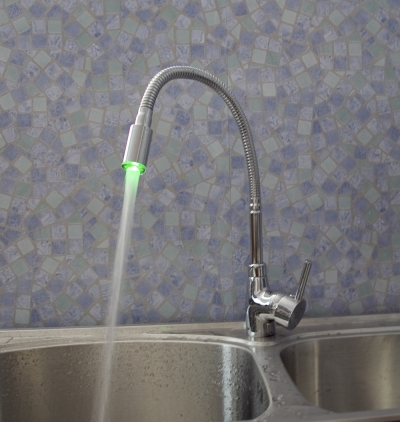 Novel Wholesale Chrome Single Handle Kitchen Swivel Sink Led Faucet Mixer Tap Vanity Faucet S-108