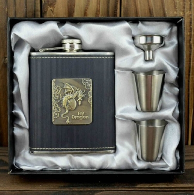 Men's Gift 7OZ Stainless Stee Hip Flask Set 2 Goblets Gift Box Packing Copper Label