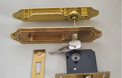 135mm Free shipping 2pcs handles with lock body+keys/set copper sliding door lock