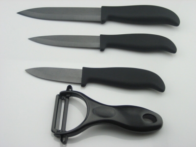 VICTORY 4pcs Set,3"/4"/5" +Peeler Black Blade Ceramic Knife Set +Retail Box,CE FDA Certified