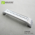 Classic Design!!! C.C.. 96 MM Clear Crystal Handle With Zinc Alloy Chrome Metal Part