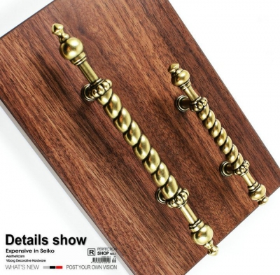 Classical style Bronze Antique Style Cabinet Pull Door Handle( C.C.64 mm Length:131mm)