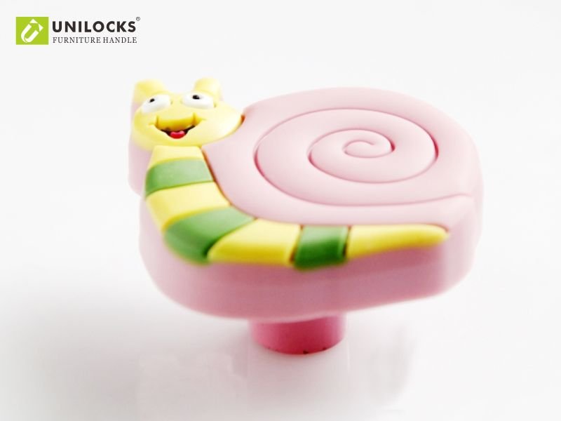 Pink snail-3.jpg