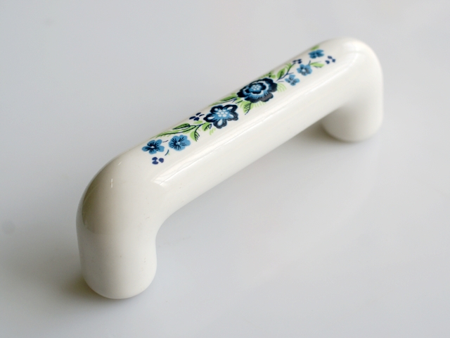 76mm hole distance long banded ceramic handle with small blue flowers for cabinet