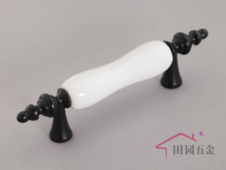 AD00B 76mm hole distance long banded black and white ceramic handles for drawer/wardrobe/cupboard/cabinet