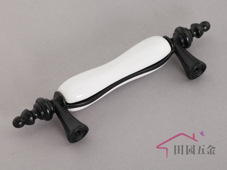 AD00B 76mm hole distance long banded black and white ceramic handles for drawer/wardrobe/cupboard/cabinet