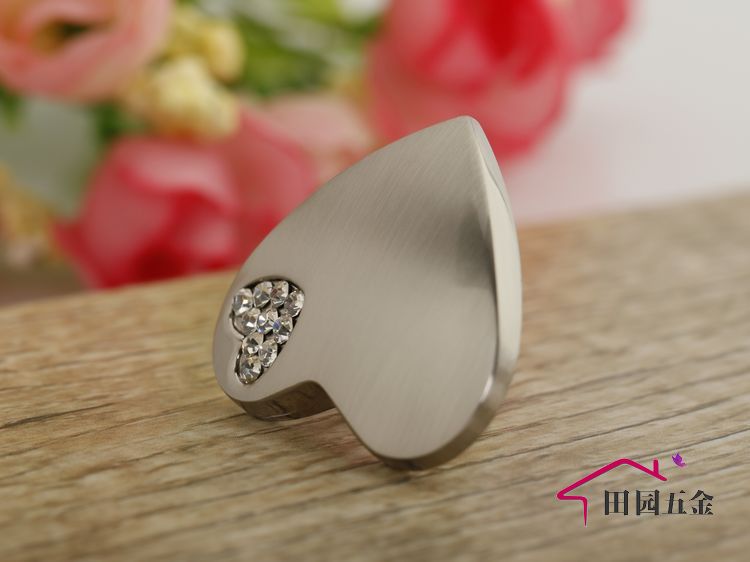 8502 single hole heart-shaped mirror wire-drawing crystal knob with diamond for drawer/cupboard/cabinet
