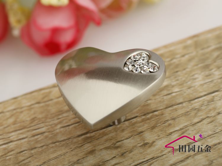 8502 single hole heart-shaped mirror wire-drawing crystal knob with diamond for drawer/cupboard/cabinet