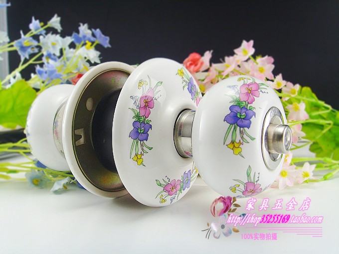 C01SST silvery and white ceramic spherical locks with spring scenery pattern for door