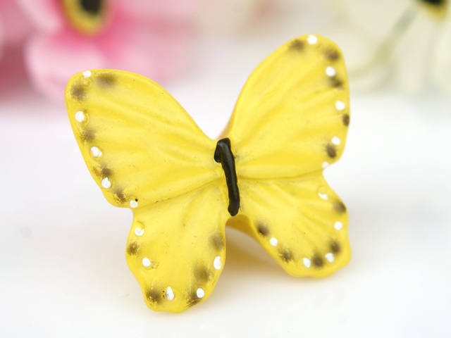 M5003 yellow butterfly cartoon resin knobs for drawer/cabinet