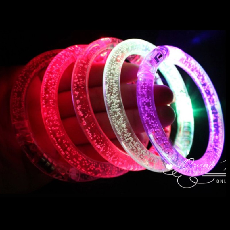 ,4pcs/lot led flash blinking color changing bracelet glowing acrylic wrist band bangle for ktv party