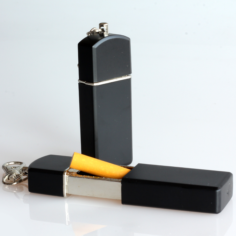 new arrival aluminum alloy mini pocket ashtray with key chain clip outdoor car portable smoking tool